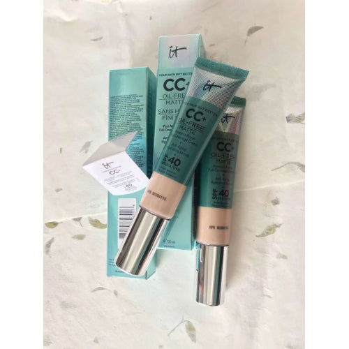 CC+ Cream Oil-Free Matte Full-Coverage Foundation with SPF 40